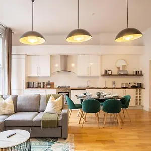 Perfect For Business & Corporate Stays - Three Bed With View Shoreditch Apartment London